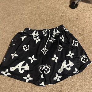 Newbara Black & White Mens Shorts Size Small